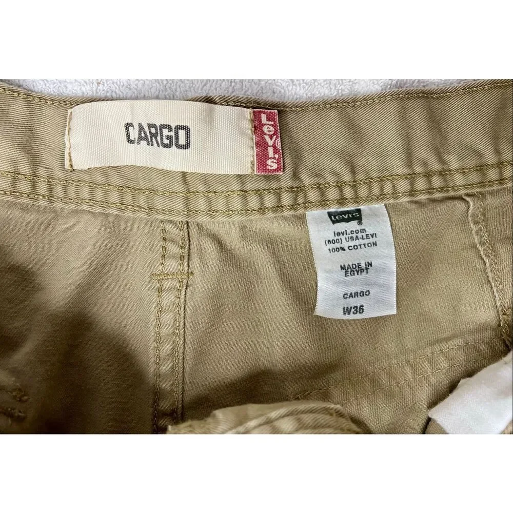 Levis Cargo Shorts Mens 36W Beige Hiking Outdoors Loose Fit 100% Cotton
